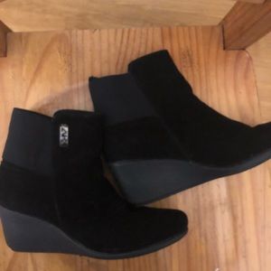 Anne Klein Wedge Booties Size 9.5